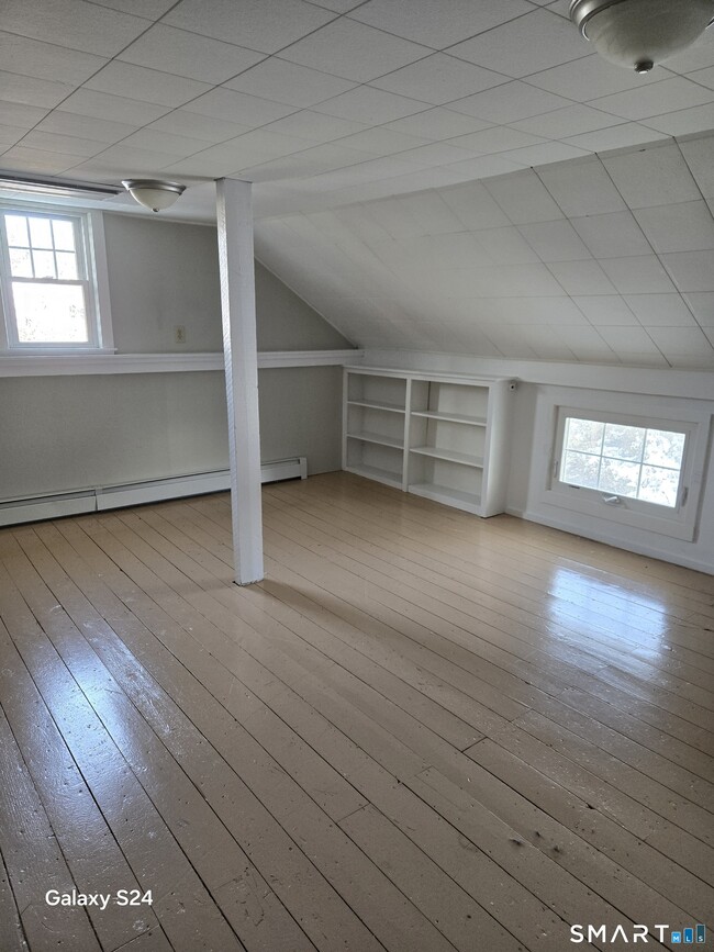 Building Photo - 60 Grove St