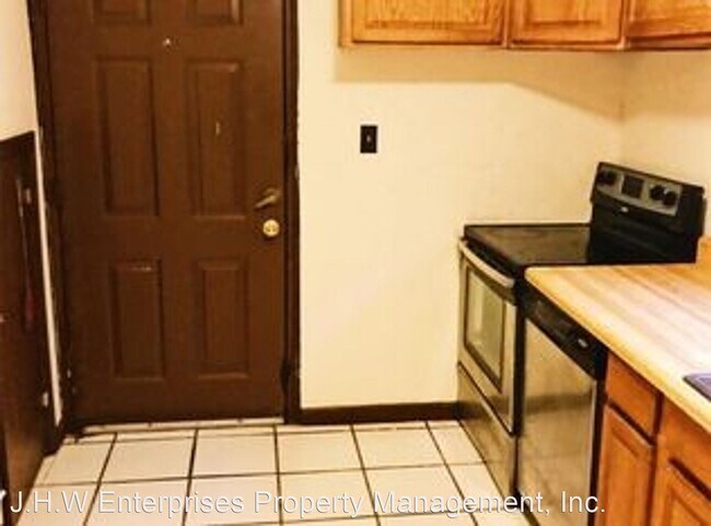 Building Photo - 3 br, 1 bath House - 2418 1/2 Laurel St.