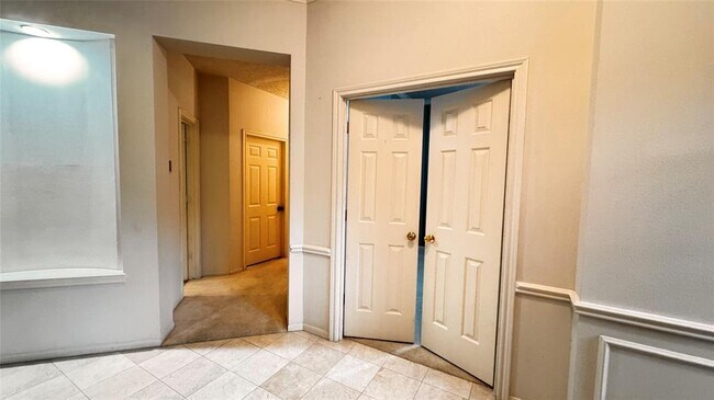 Building Photo - 4067 Heathersage Dr
