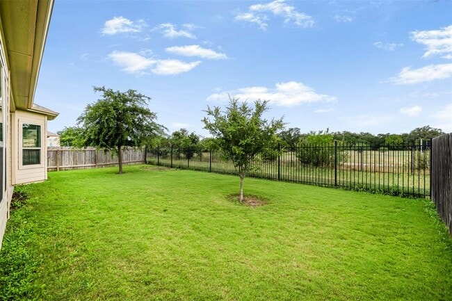 Building Photo - 4620 Katherine Dr