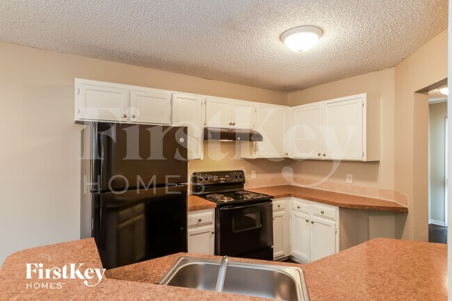 Building Photo - 15013 SE 25th Ave