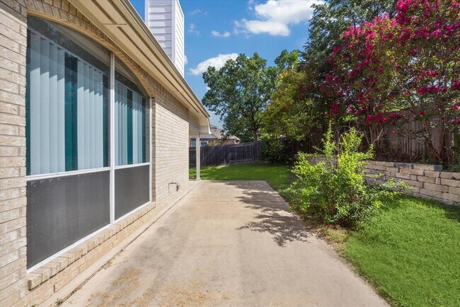 Building Photo - 1824 Chasewood Dr