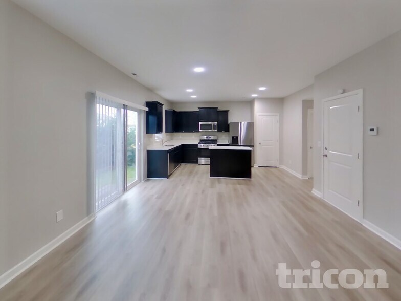 Building Photo - 18947 112th Ave Ct E