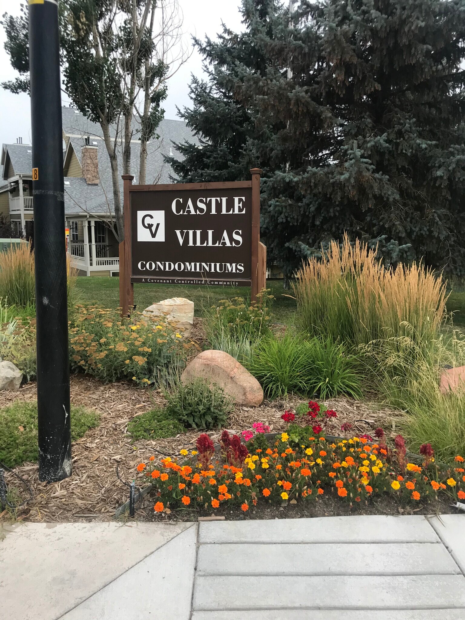 Building Photo - 6021 Castlegate Dr W