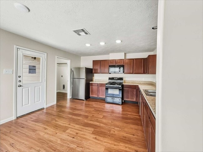 Building Photo - 4026 Hawthorn Arbor Ct
