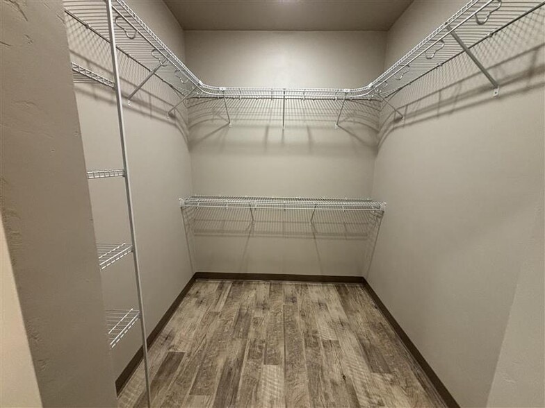 Building Photo - 342 Rising Star Ln