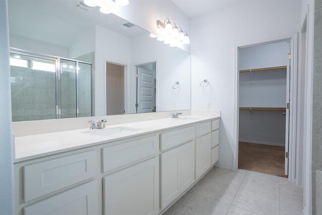 Building Photo - 345 Horsemint Way
