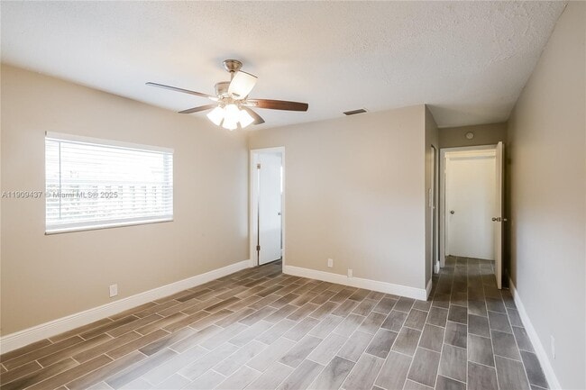 Building Photo - 2360 NW 60th Ave