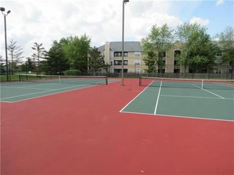 Building Photo - 6729 Meadow Creek Dr