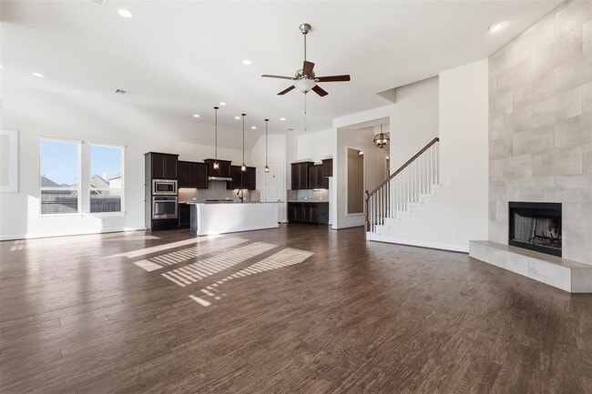 Building Photo - 3800 Empire Cv