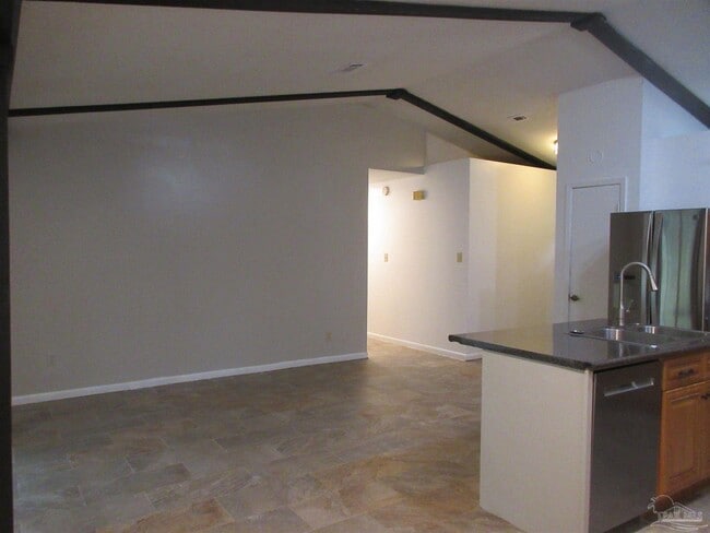 Building Photo - 5337 E Avenida De Golf