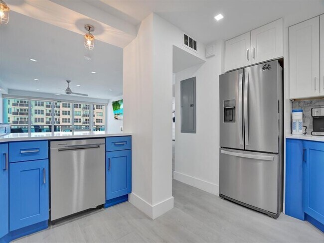 Building Photo - 3430 Galt Ocean Dr