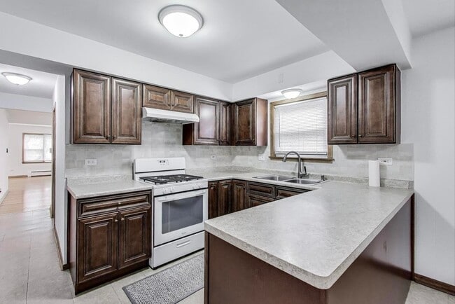 Building Photo - 9032 N Churchill Cir