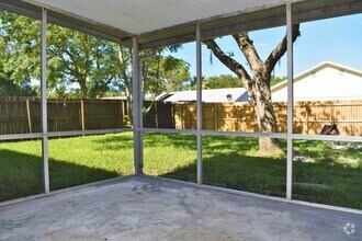 Building Photo - Beautiful home!