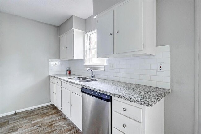Building Photo - 4969 E Ridge Creek Dr