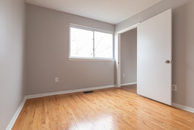 Building Photo - 90X Arion Park Rd