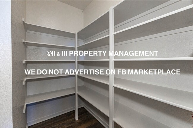 Building Photo - 12566 S Canyon Dr