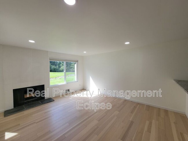 Building Photo - 4415 145th Ave NE