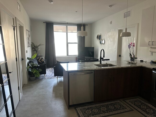 Building Photo - 1400 Chrysler Dr