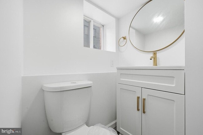 Building Photo - 1625 S Marston St