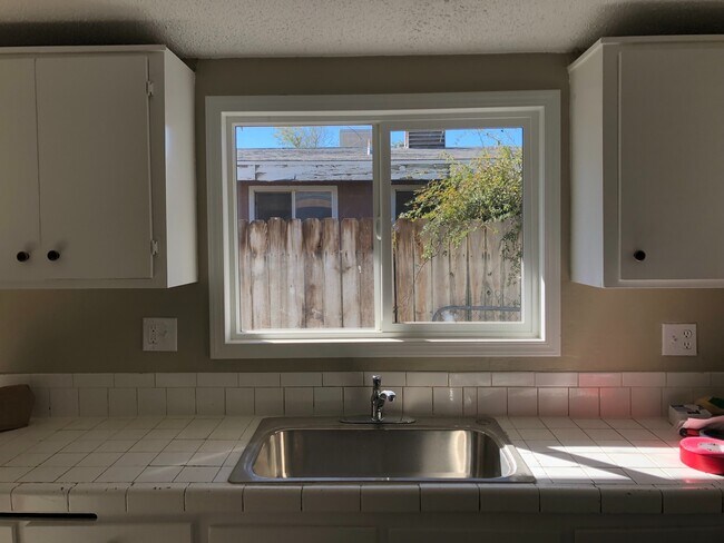 Building Photo - 3138 E Ave Q4