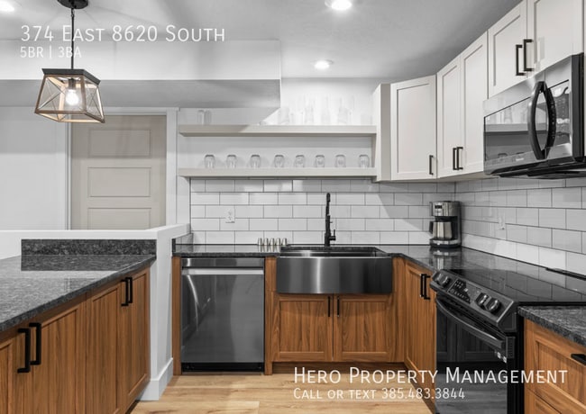 Building Photo - 374 8620 S