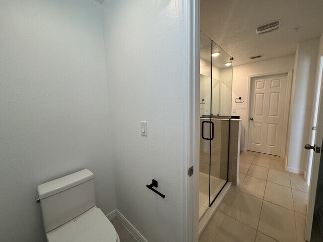Building Photo - 11534 Buoy Pointe Pl