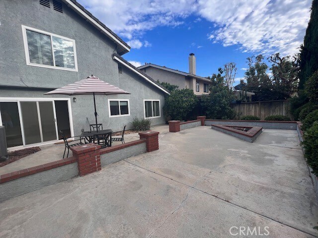 Building Photo - 147 Strawberry Ln