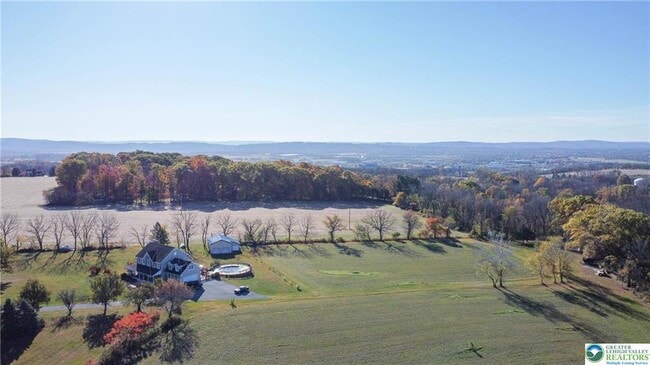 Building Photo - 654 Youngs Hill Rd