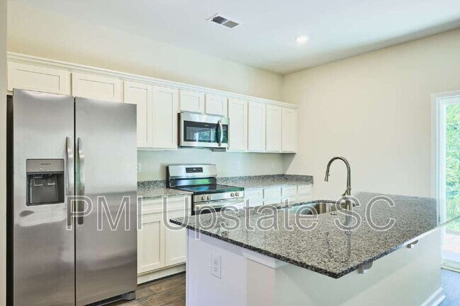 Building Photo - 105 Pendleton Place Way