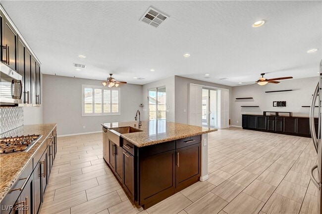 Building Photo - 5424 Kamilla Raen St