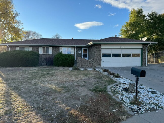 Primary Photo - 5 Bedroom 3 Bath 2 Garage Home