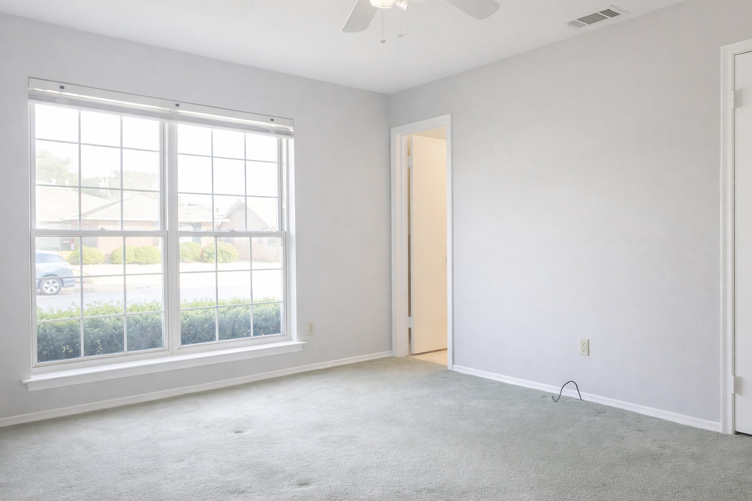 Building Photo - 8217 Lullwater Dr