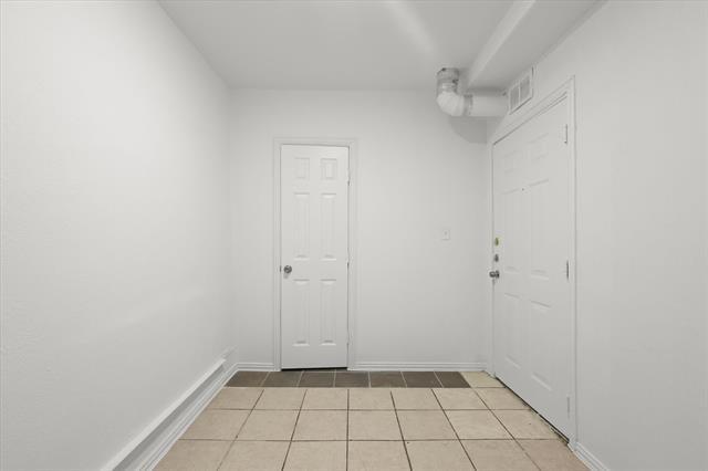 Building Photo - 7152 Fair Oaks Ave