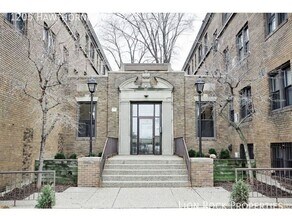 Building Photo - 1205 Hawthorne Ave