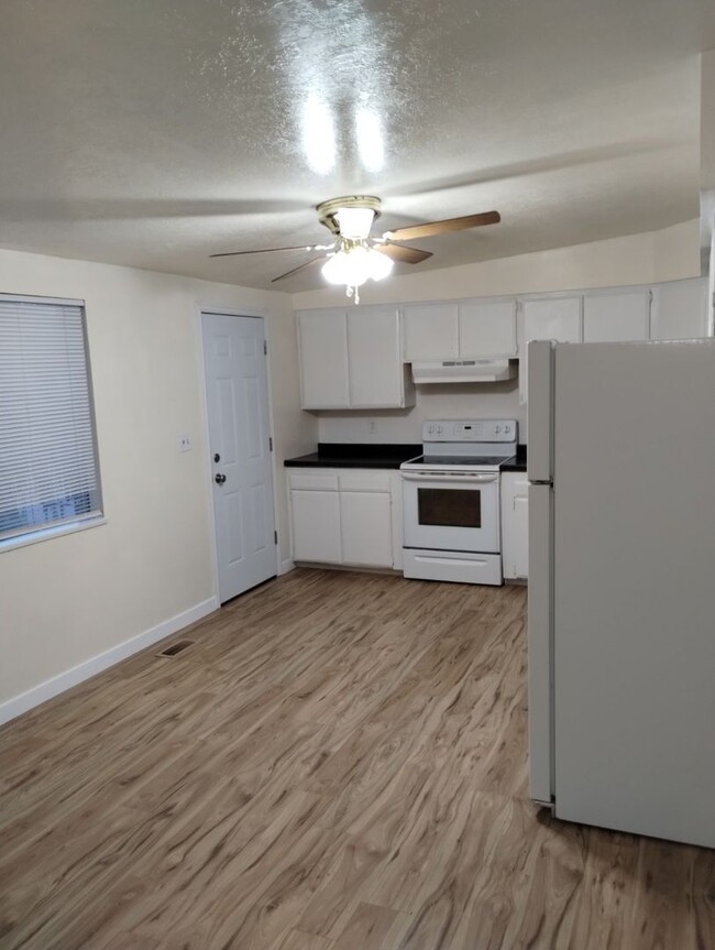 Building Photo - Modern Upgrades in Prime West Valley City ...
