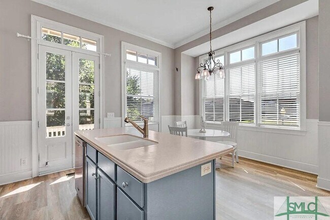 Building Photo - 126 Birch Cir