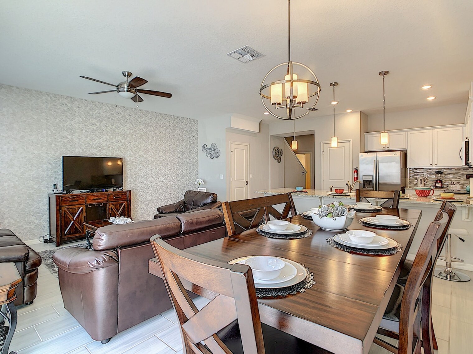 Building Photo - 5142 Adelaide Dr