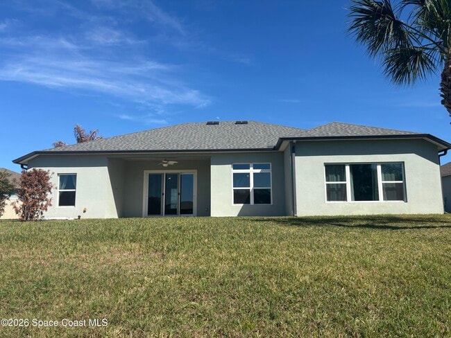 Building Photo - 718 Lyndall Ln