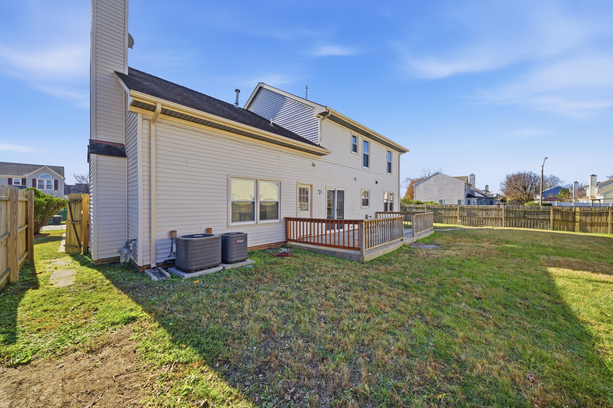 Building Photo - 4732 Brompton Dr