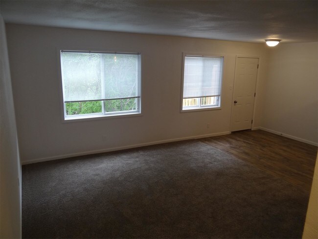 Building Photo - 3304 SW 29th St