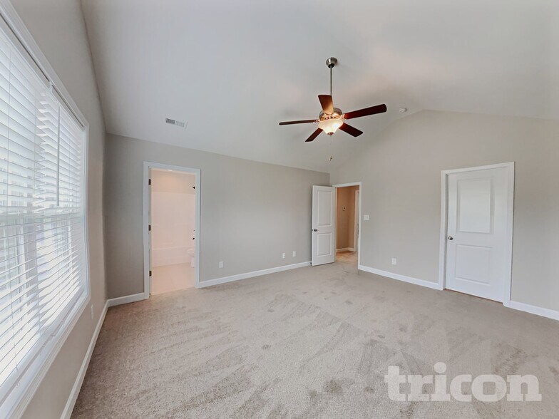 Building Photo - 111 Cottage Ct