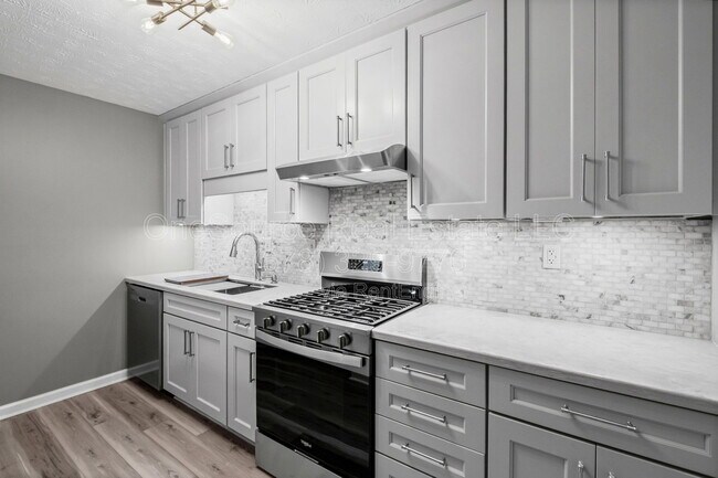 Building Photo - 806 Wynnes Ridge Cir
