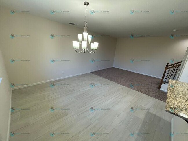 Building Photo - Half month FREE!!! Luxury and Convenience: Fully Equipped 3-Bedroom 2.5 Bathroom 2 car garage Con...