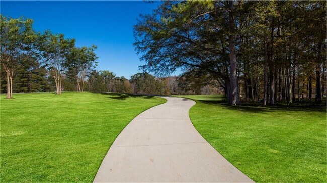 Building Photo - 2084 Pecan Dr
