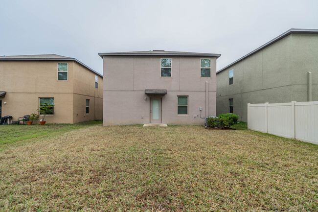 Building Photo - 5219 White Chicory Dr