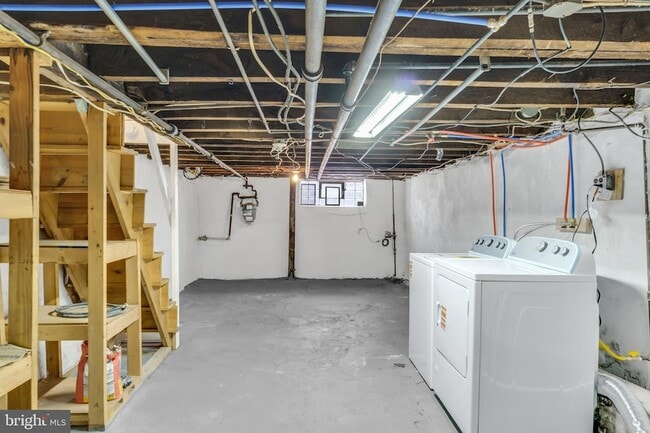 Building Photo - 3358 Livingston St