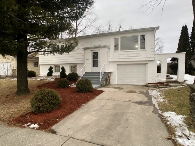 Primary Photo - 4265 188th St