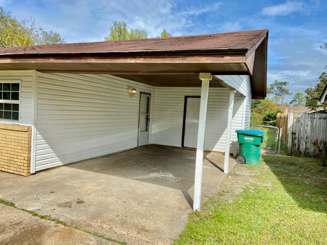 Building Photo - Gulfport 3 Bedroom