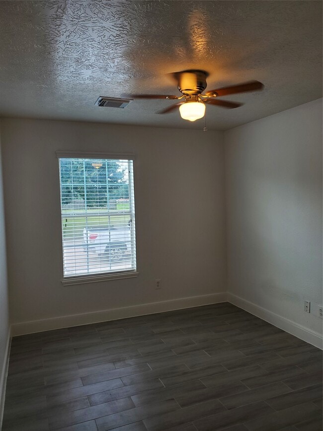 Building Photo - 5319 Cherie Crest Ct